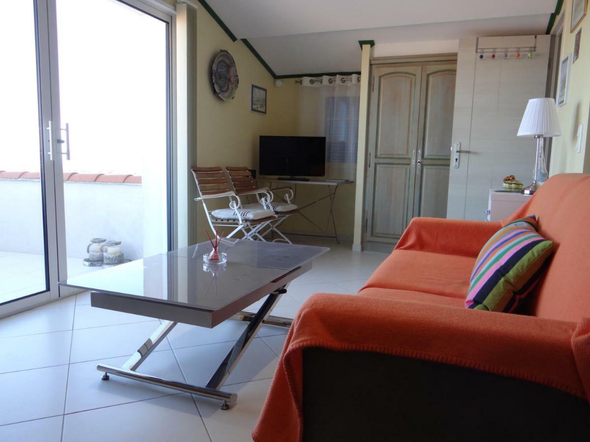 Appartement Vue Mer, Presqu'Il De Giens Hyères Exterior foto